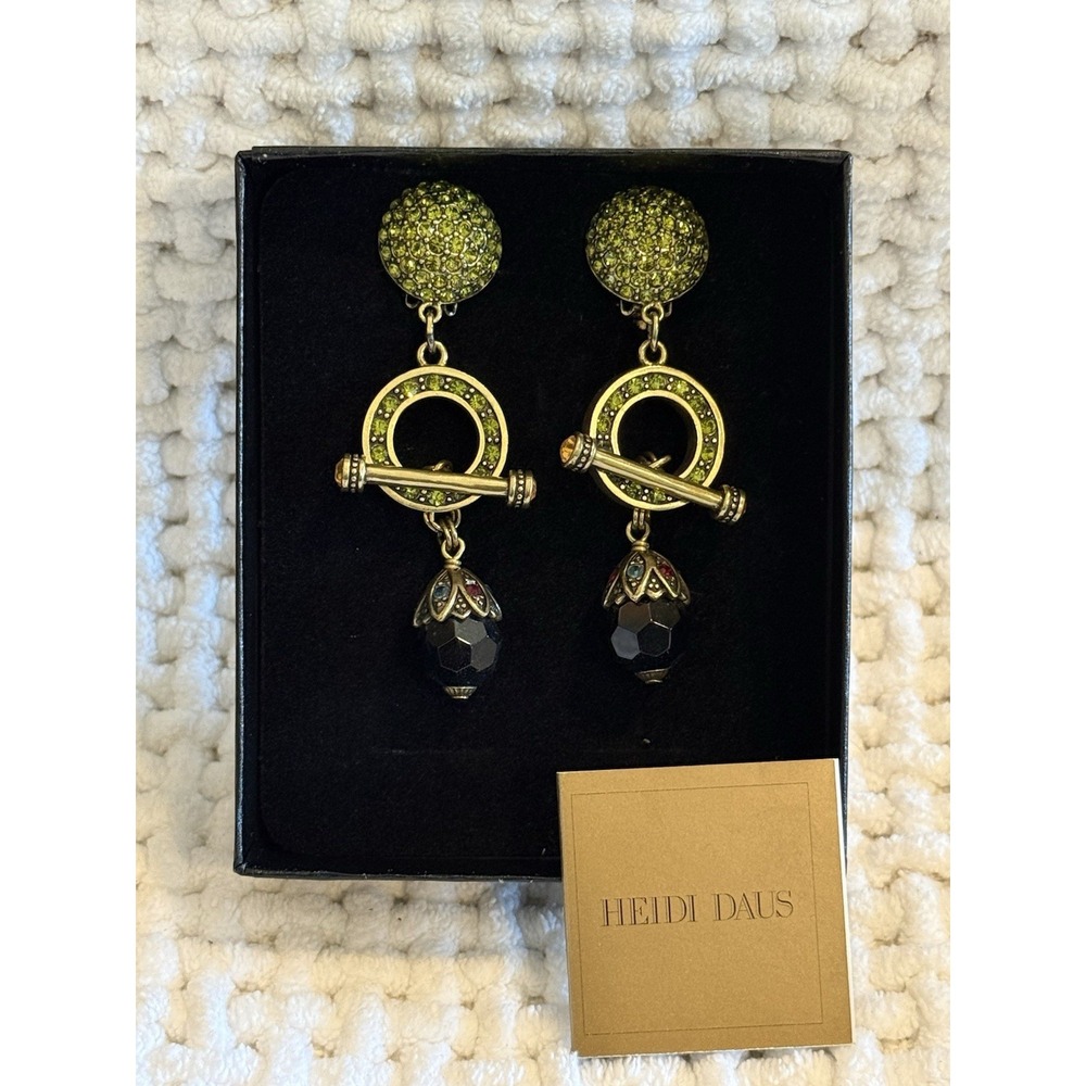 Heidi Daus Peridot Crystal Toggle Drop Earrings Black Faceted Bead NIB 526788